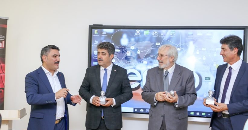 4-cü Türk Dünyası Sənədli Film Festivalının yaradıcı heyəti Hədəf STEM Liseyini ziyarət etdi