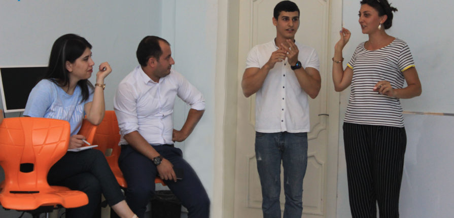 Hədəf STEM Liseyi müəllimlərinin debat təlimi başa çatmışdır