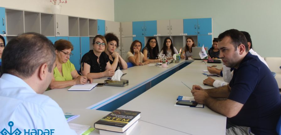 Hədəf STEM Liseyinin Elmi məsləhətçisi Yalçın İslamzadənin rəhbərliyi ilə pedaqoji seminar keçirildi