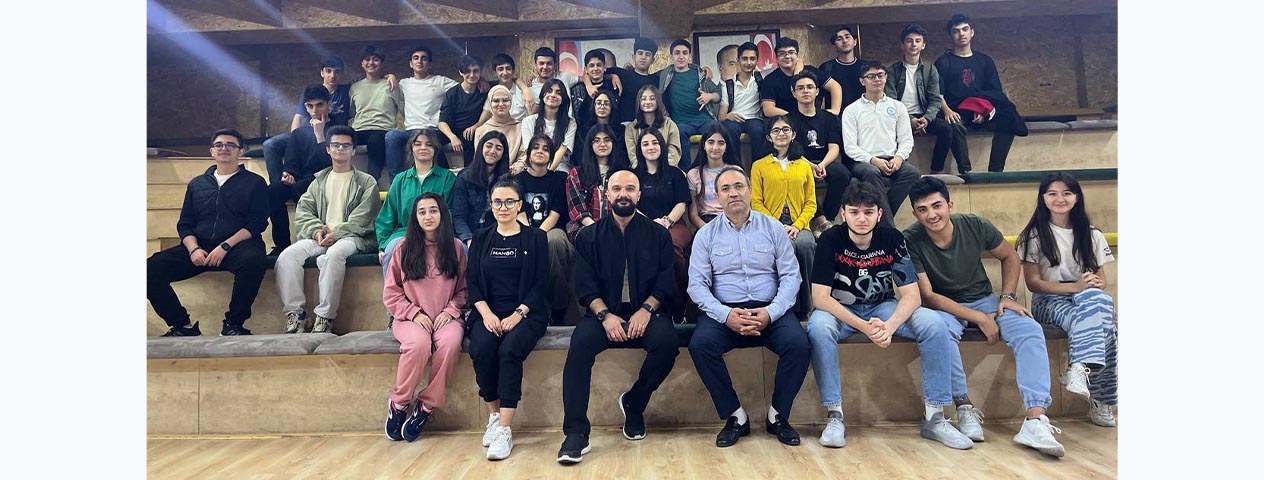 Tural Yusifov balabilgələrlə faydalı söhbətlər apardı